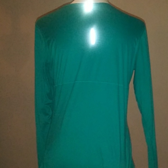 Nike - Picture 3 of 4